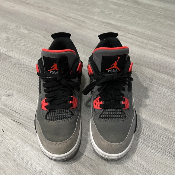 Jordan 4 Retro Infrared GS size 5.5 Shoes